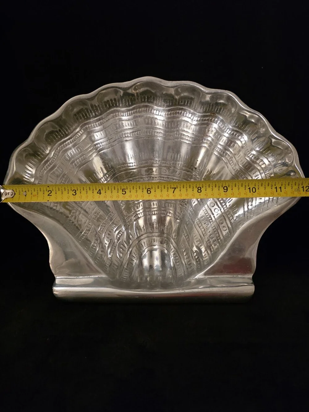 Vintage Mexican Cast Aluminum Scallop Shell Bowl Large 12